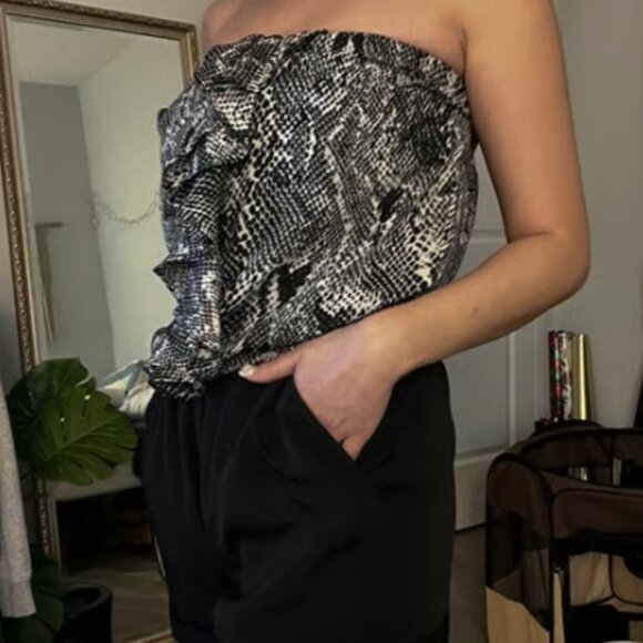Express Strapless Printed Romper – XS (Fits Like Small) - Picture 4 of 4